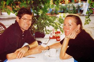 Happy travelers in Pamukkale